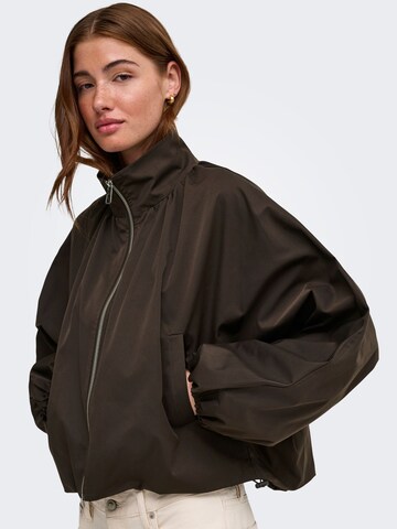 Veste mi-saison 'ONLBinalo' ONLY en marron