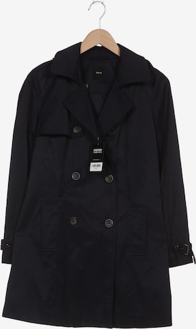 zero Jacket & Coat in M in Blue: front