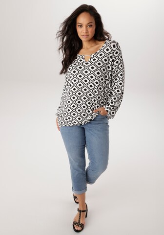 Aniston Blouse in Black