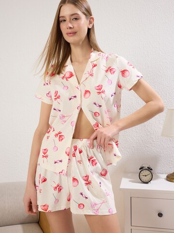 Trendyol Pyjama in Beige