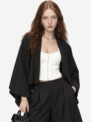 Kimono 'Kimonos' di Busem in nero: frontale