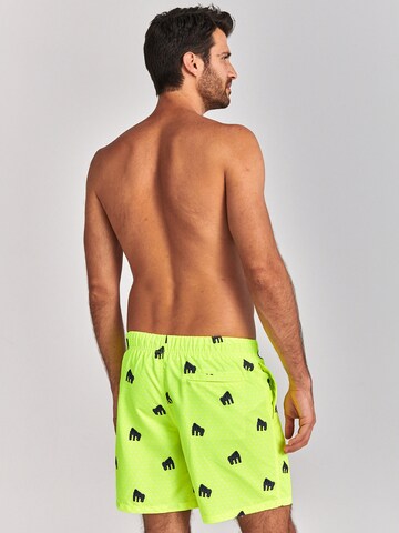 Shorts de bain Shiwi en jaune