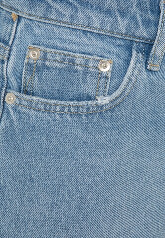 Redbridge Regular Shorts in Blau