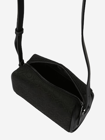 Borsa a tracolla di Calvin Klein in nero