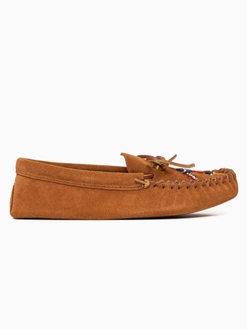 Minnetonka Mockasin i brun