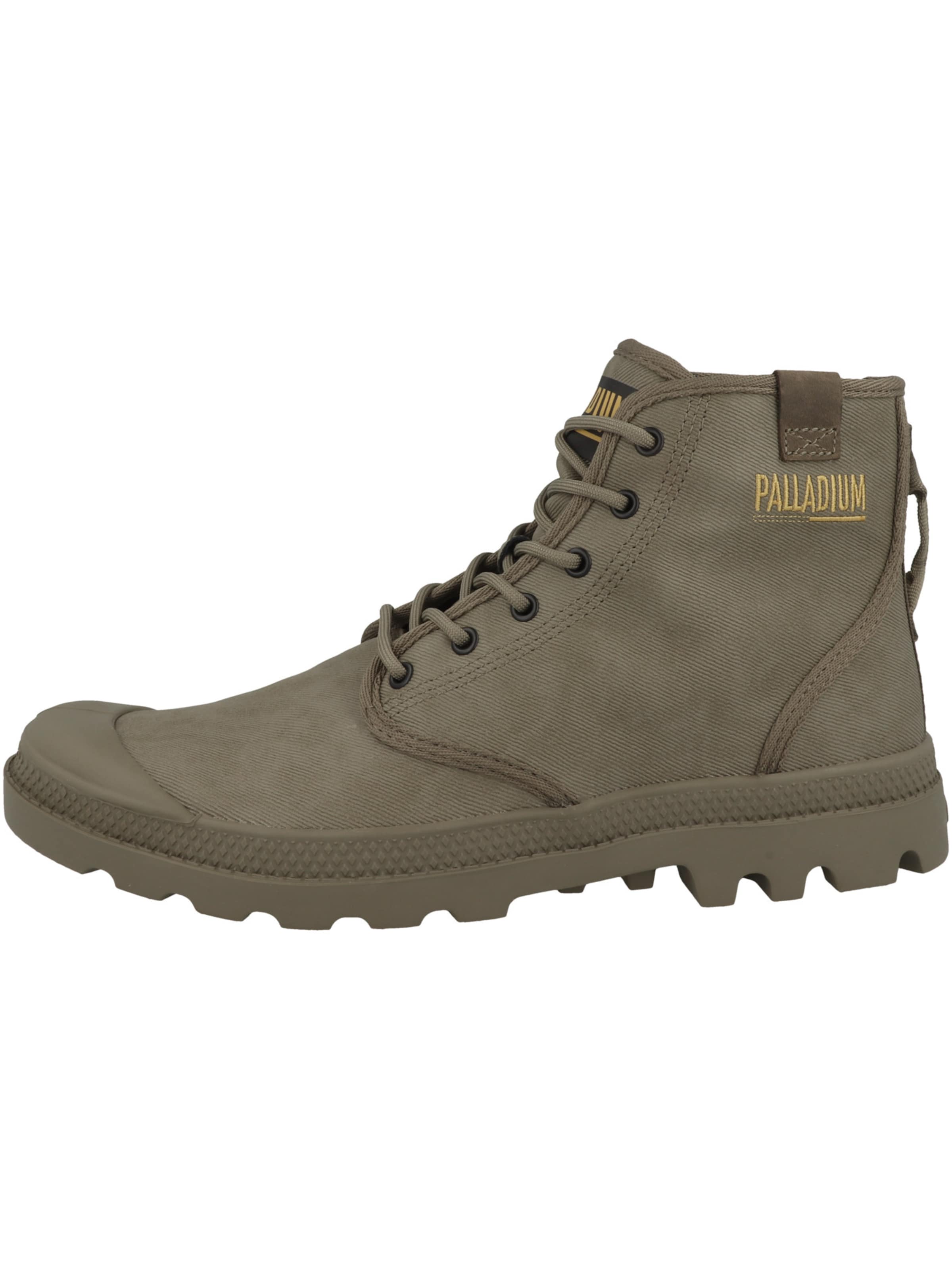 Palladium - Botas 'Pampa Hi Coated' em verde: frente