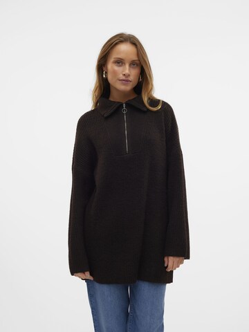 Pull-over 'Pernilla' VERO MODA en marron : devant