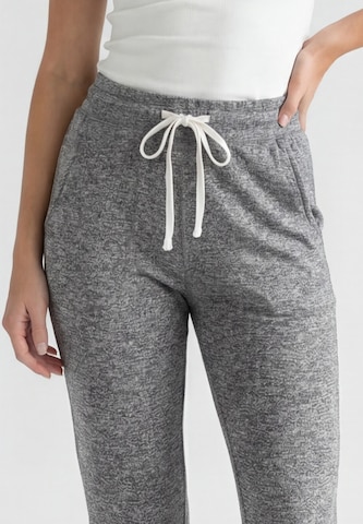 myMo ATHLSR Tapered Pants in Grey