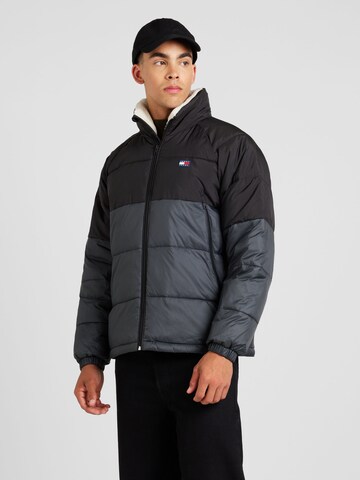 Tommy Jeans Winter Jacket in Black: front