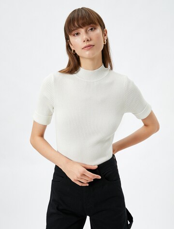 Koton Pullover in Weiß