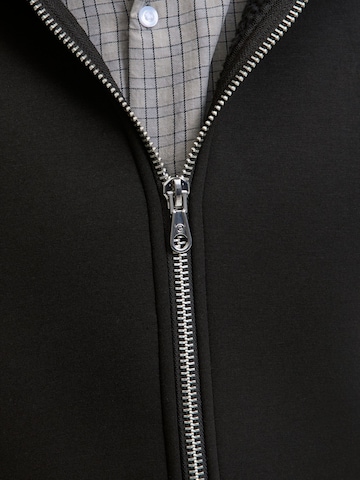 Giacca di felpa di JACK & JONES in nero