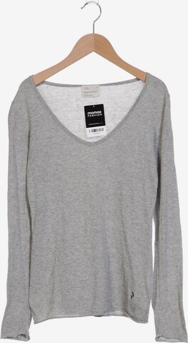 PEAK PERFORMANCE Sweater & Cardigan in S in Grey: front