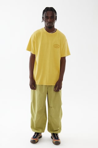 Maglietta di BDG Urban Outfitters in giallo