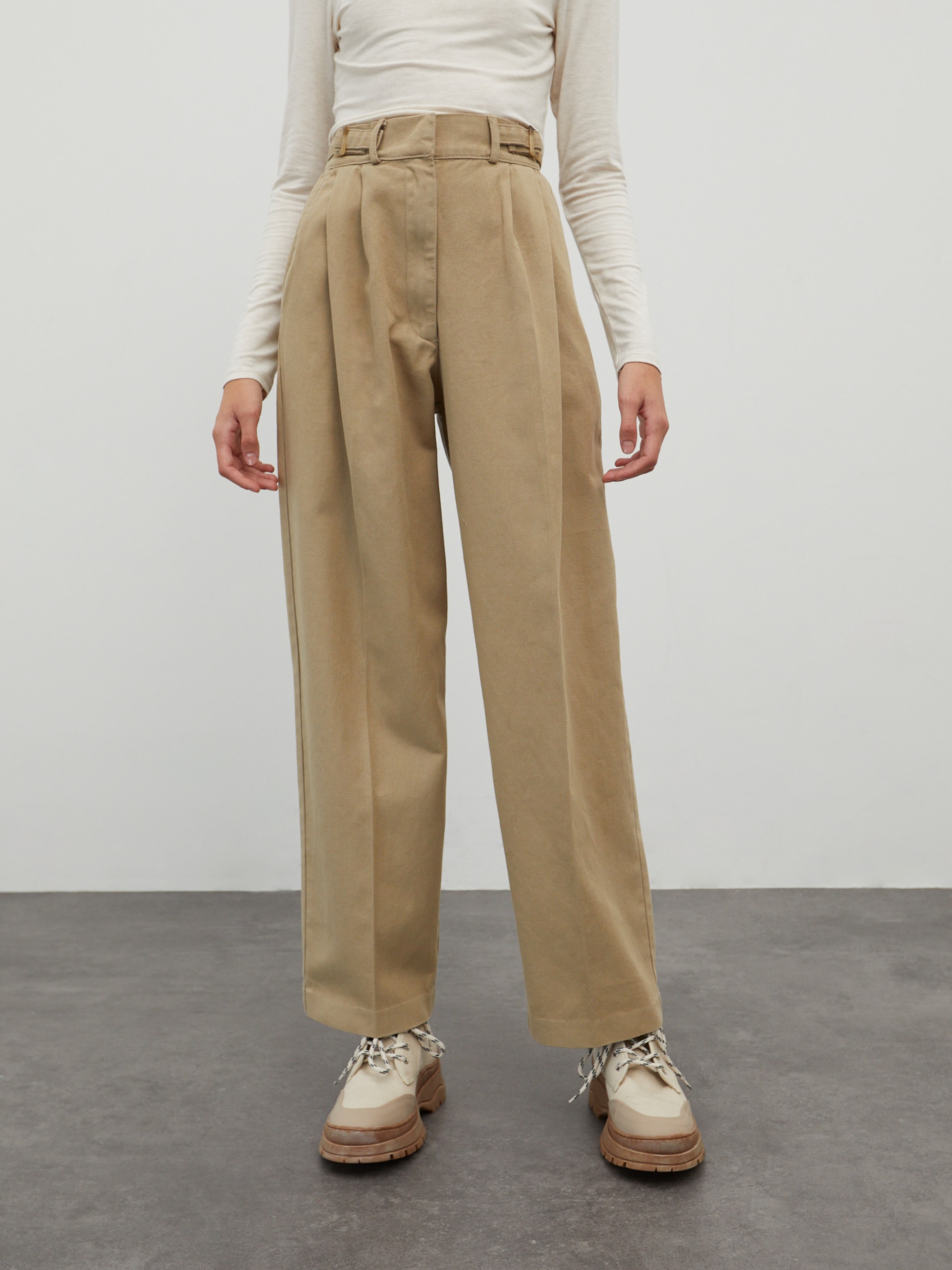 EDITED Producten Bandplooi jeans 'Chiara' Sand