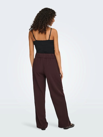JDY Szeroka nogawka Spodnie 'JDYLOUISVILLE CATIA' w kolorze brązowy