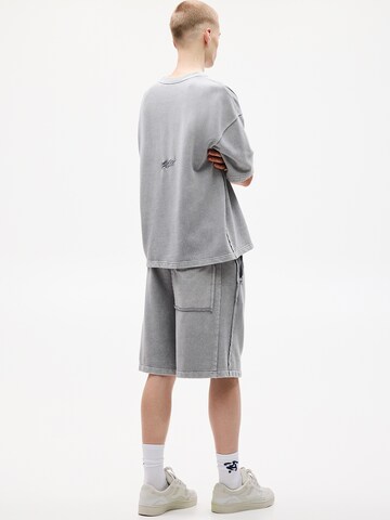 Pull&Bear Baggy Nadrág 'STWD' - szürke