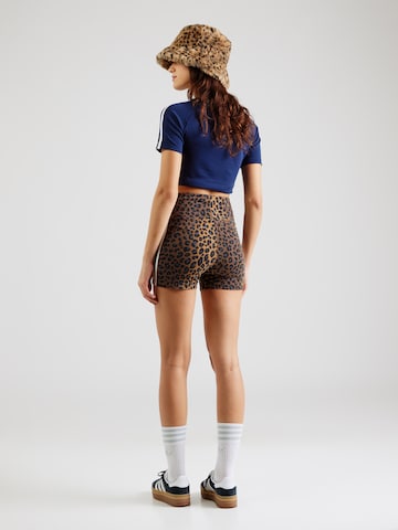ADIDAS ORIGINALS Skinny Fit Панталон 'BOOTY' в кафяво