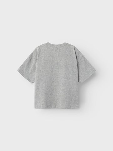 NAME IT - Camiseta 'Jabb Justin Bieber' en gris
