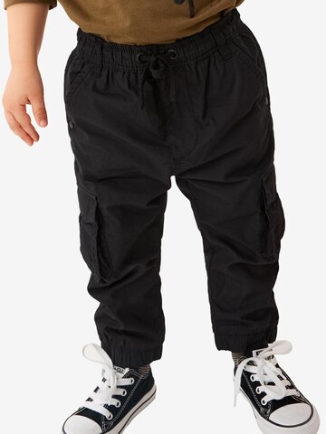 Effilé Pantalon Next en noir : devant