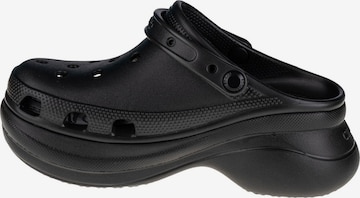 Sabots Crocs en noir : devant