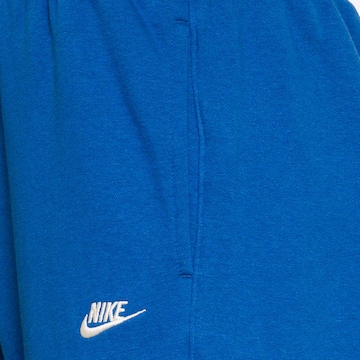 Nike Sportswear Tapered Byxa 'Club' i blå