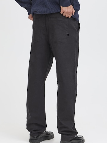!Solid - regular Pantalón chino ' SDLIAM ' en negro