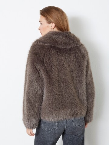 Veste d’hiver 'Kita' co'couture en marron