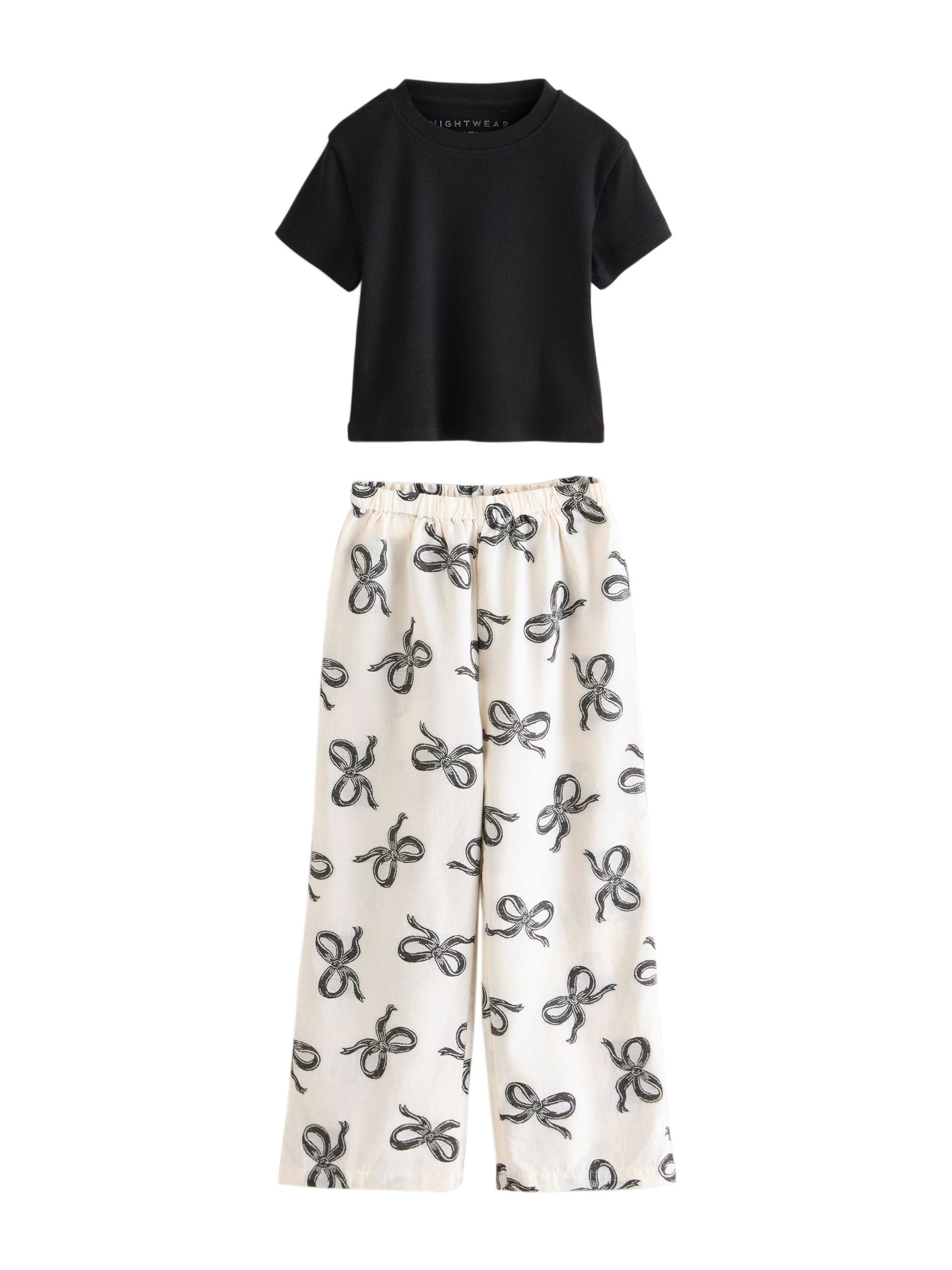 Next Schlafanzug in Schwarz: Vorderseite