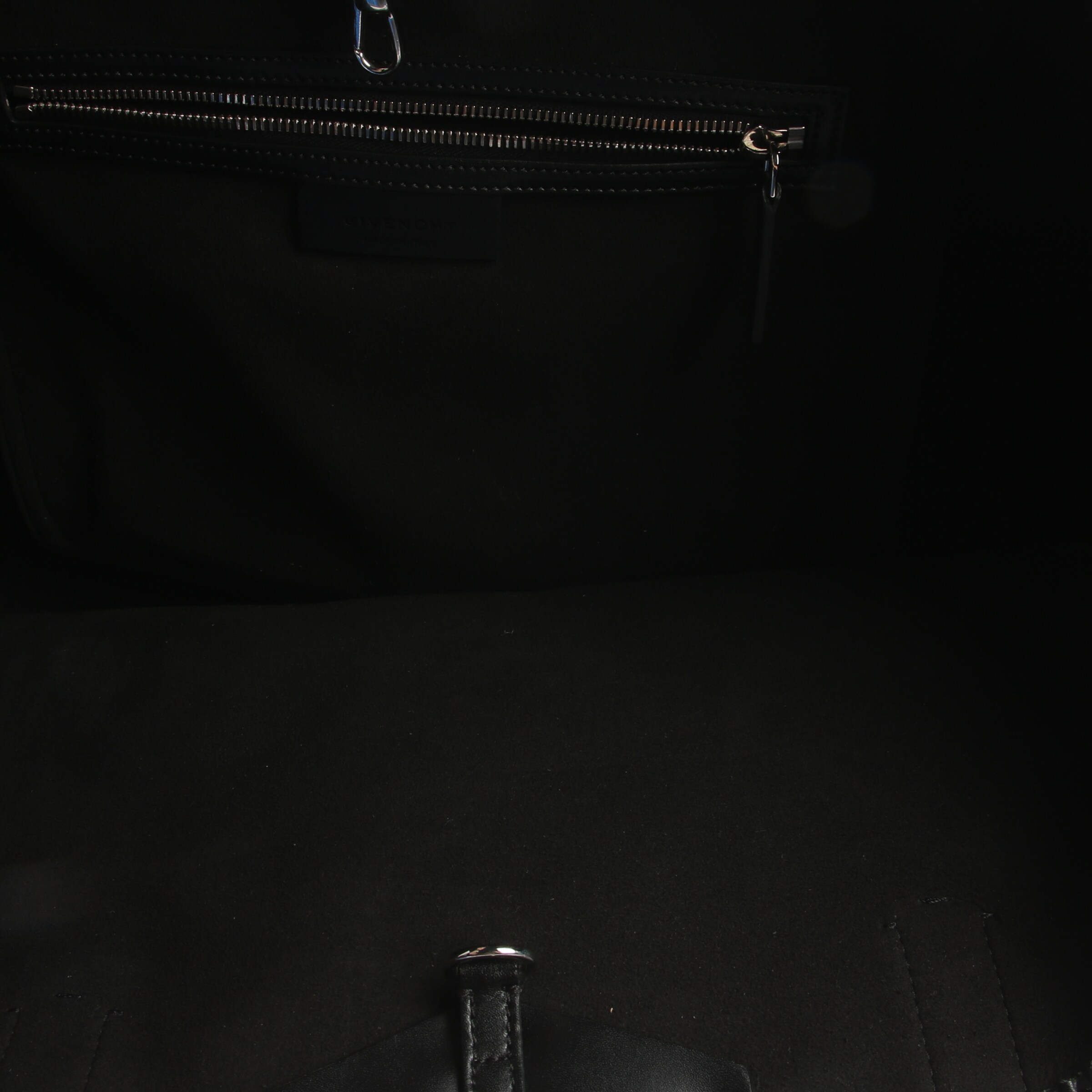 Givenchy Bag in One size in Black