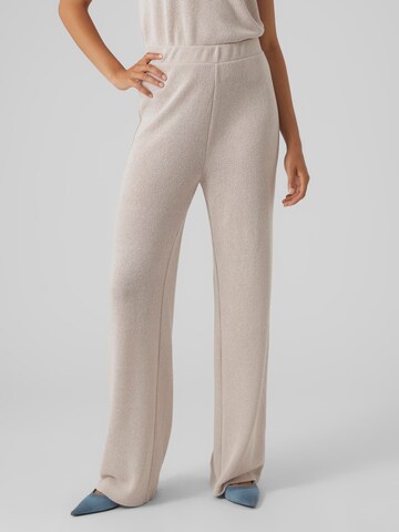 Loosefit Pantalon 'EDDIE' VERO MODA en beige : devant