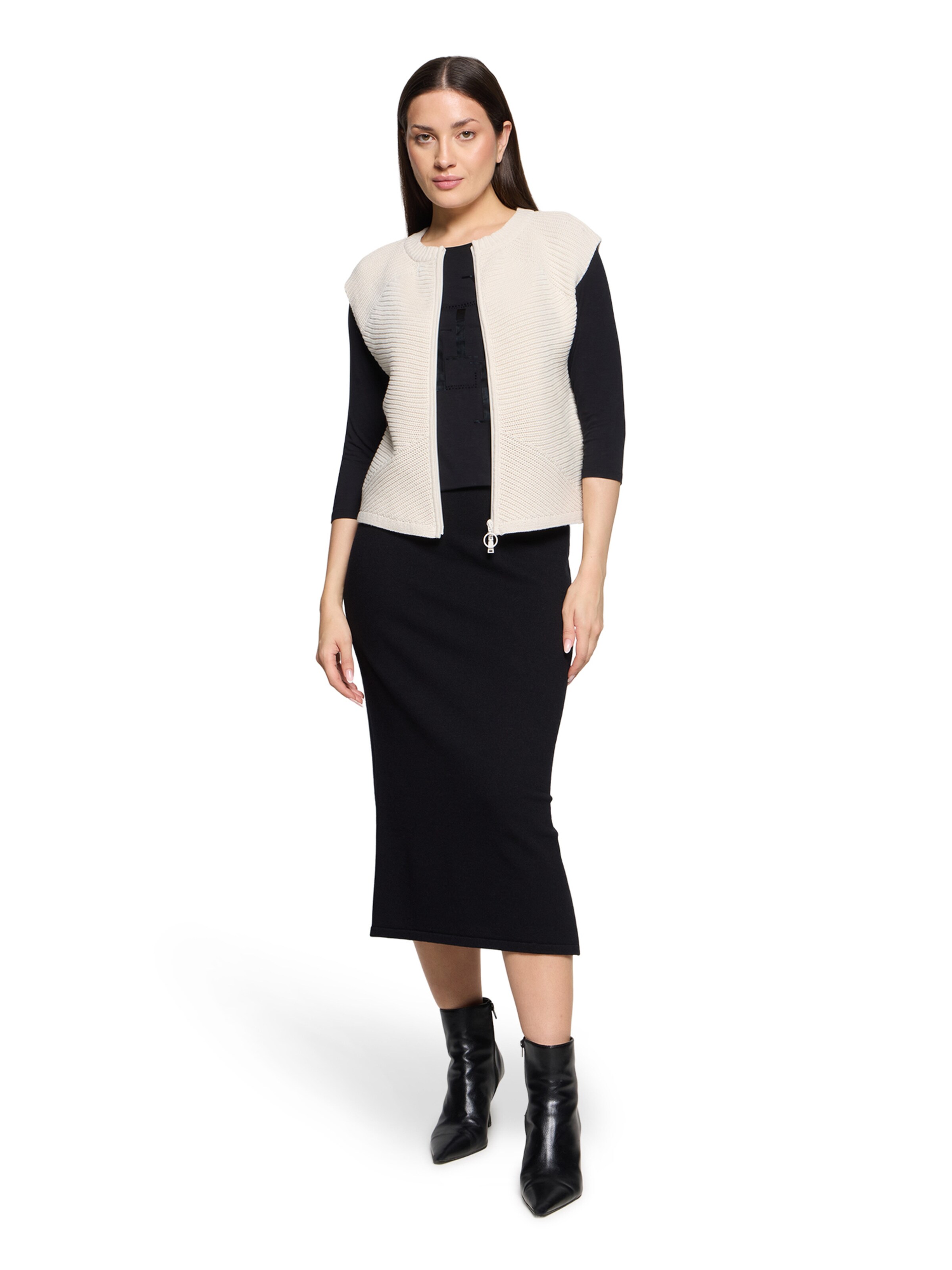 Betty Barclay Knit cardigan in Beige