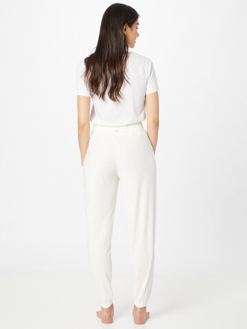 Gilly Hicks Tapered Pants in White