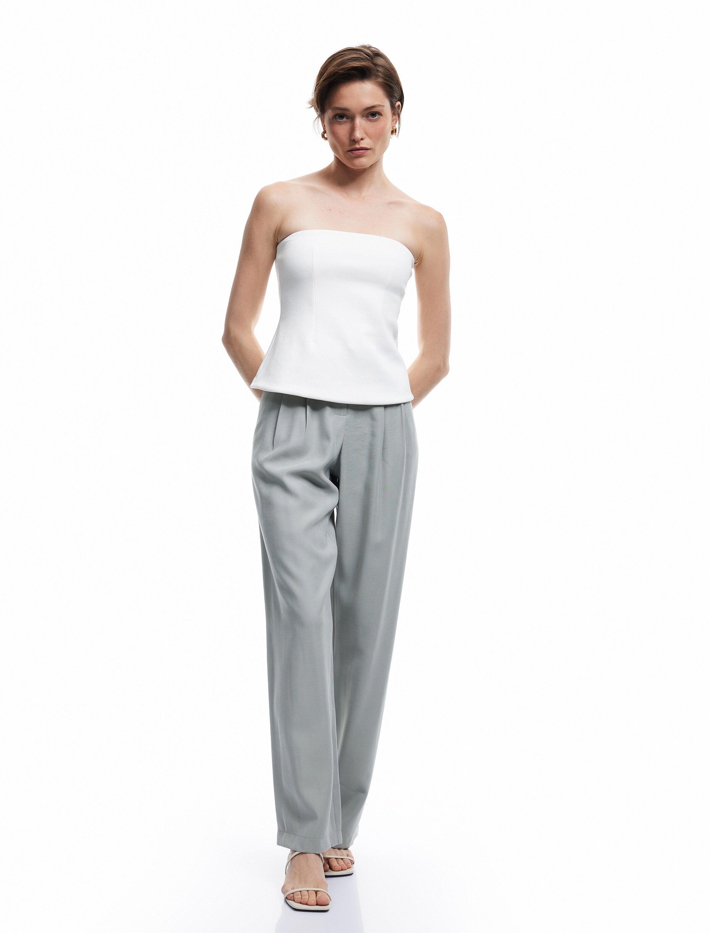 Koton Loose fit Pleat-Front Pants in Green