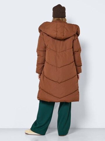 Manteau d’hiver 'Tally' Noisy may en marron