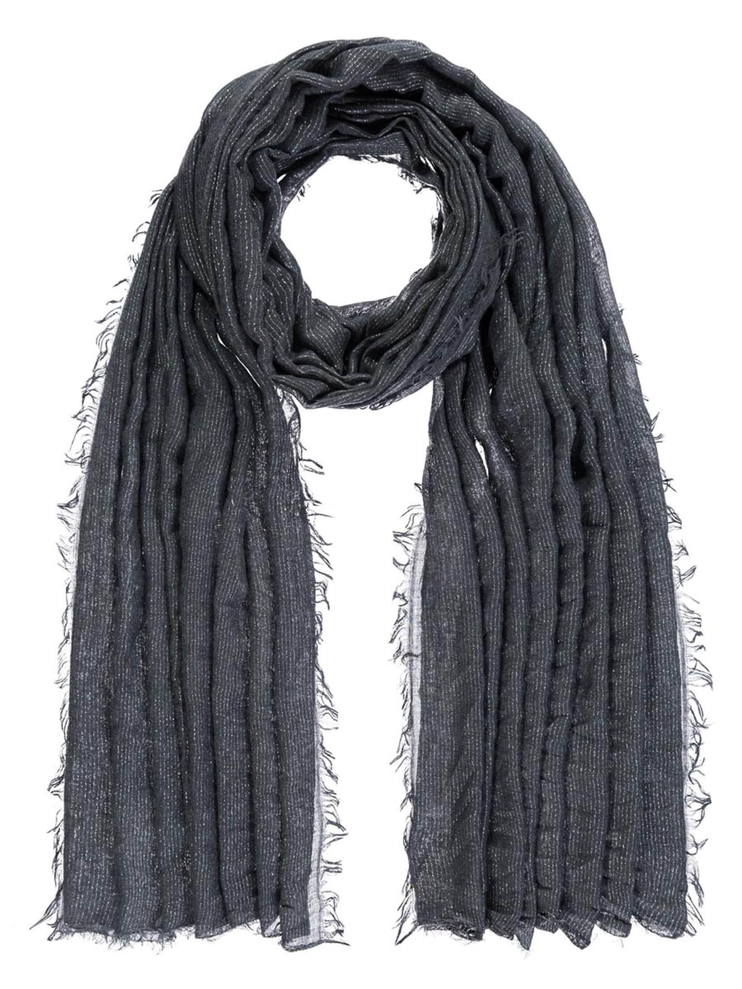 Passigatti Wrap in Grey: front