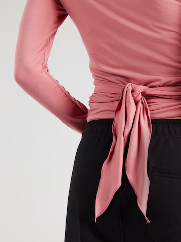 Cardigans de sport CURARE Yogawear en rose