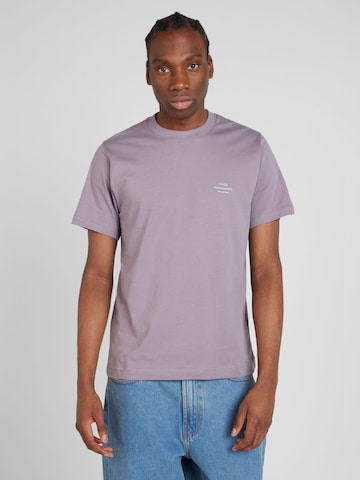MADS NORGAARD COPENHAGEN T-shirt i lila: framsida
