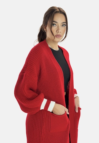 Cappotto in maglia di Elara in rosso