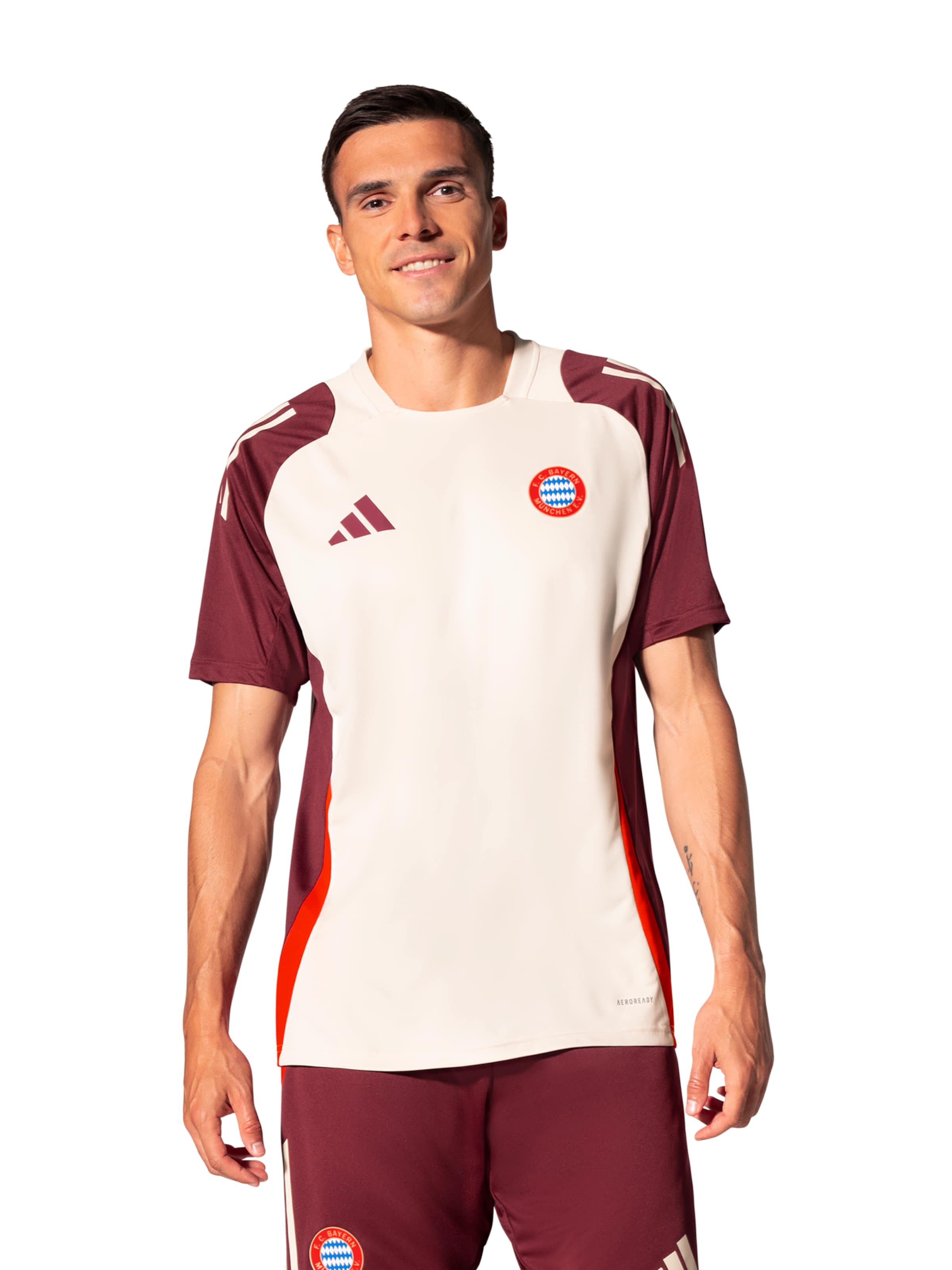 FC BAYERN MÜNCHEN Trikot 'UCL Teamline' – béžová: přední strana