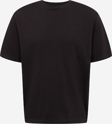 Tricou 'DEAN' de la Wax London pe negru: față