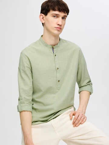 SELECTED Regular fit Button Up Shirt in Green