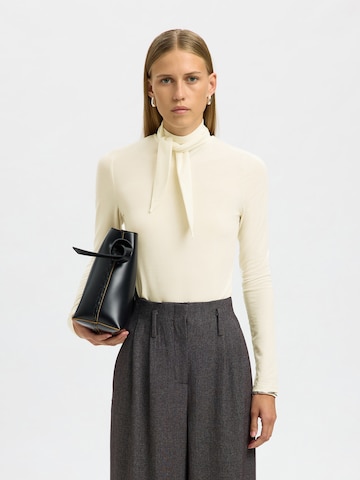 SELECTED - Camiseta 'SLFLINA LANO' en beige: frente