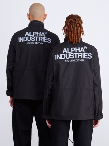 ALPHA INDUSTRIES Overgangsjakke i sort: forside