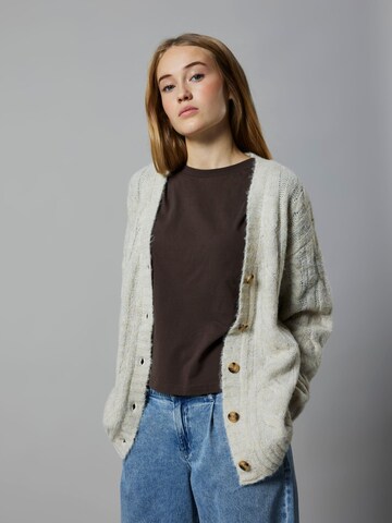 Cardigan NAME IT en beige : devant