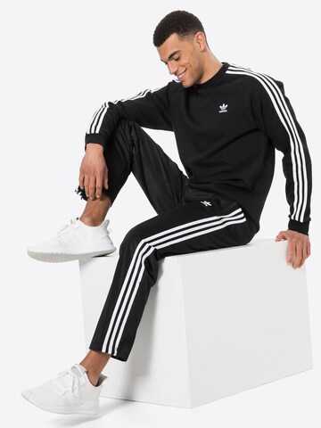 ADIDAS ORIGINALS Средняя посадка Свитшот 'Adicolor Classics 3-Stripes' в Черный