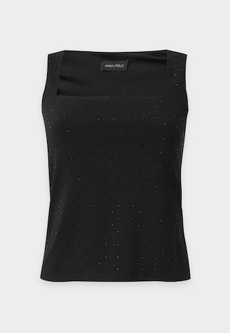 Top di Anna Field in nero: frontale