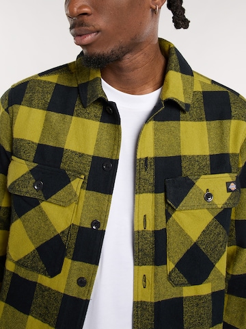 DICKIES Regular fit Srajca 'Sacramento' | zelena barva