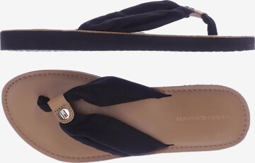 TOMMY HILFIGER Sandalen 38 in Schwarz: predná strana