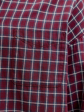 JACK & JONES Comfort fit Button Up Shirt in Red