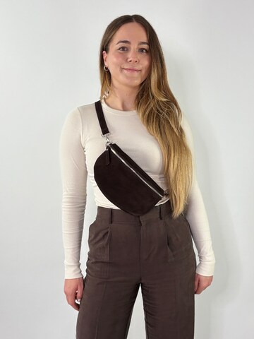 lePelou Fanny Pack 'VALENTINA medium' in Brown